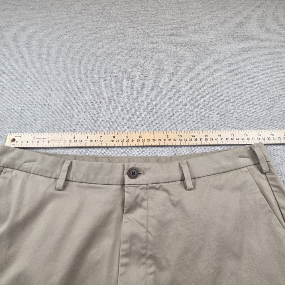 Uniqlo Slim Fit Chino Khaki Flat Front Pants Men's 38x34‎ Comfort City Preppy - Picture 7 of 10